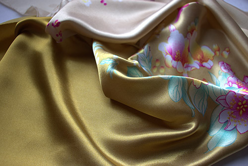 Golden Tribute Silk Fabric for Bedding Sets